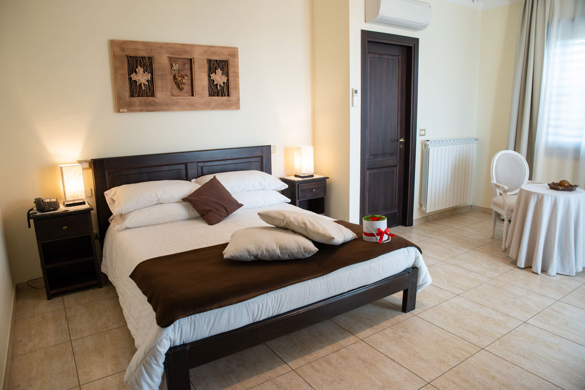 Superior room at Bellavigna Country House, Montefalcione, for the New Year package